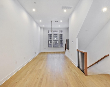 1308 Tinnin Ford Rd - Photo Thumbnail 9