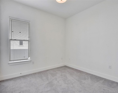 1308 Tinnin Ford Rd - Photo Thumbnail 16