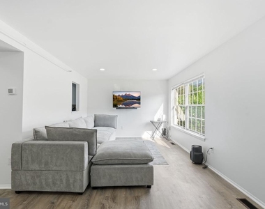 4805 Berwyn House Road - Photo Thumbnail 4