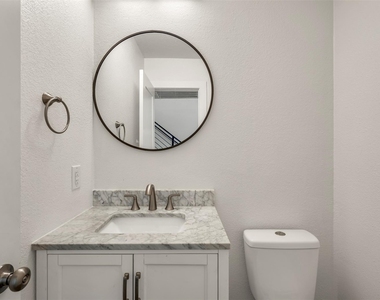 12312 Yarmont Way - Photo Thumbnail 10