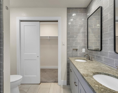 12312 Yarmont Way - Photo Thumbnail 19