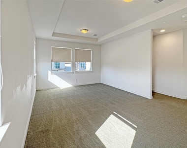 1245 Westborough Ln - Photo Thumbnail 18
