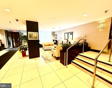 7401 Westlake Terrace - Photo Thumbnail 4