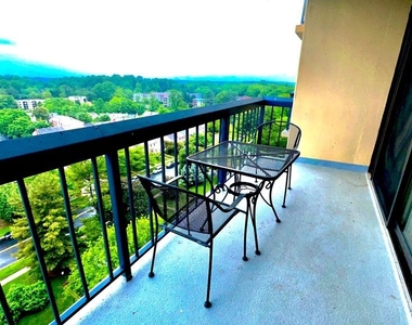 7401 Westlake Terrace - Photo Thumbnail 31