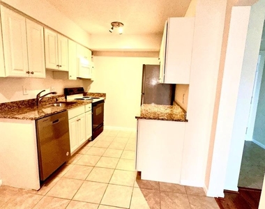 7401 Westlake Terrace - Photo Thumbnail 12