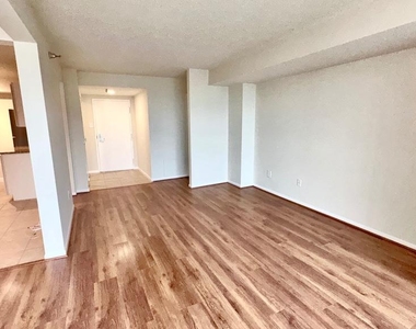 7401 Westlake Terrace - Photo Thumbnail 16