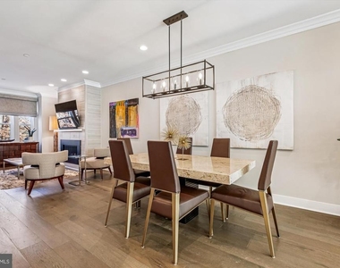 10340 Grosvenor Place - Photo Thumbnail 8