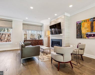 10340 Grosvenor Place - Photo Thumbnail 18