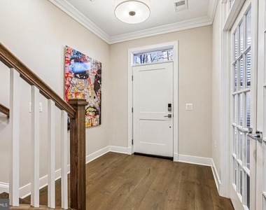 10340 Grosvenor Place - Photo Thumbnail 3