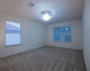 3109 Sauls Dr - Photo Thumbnail 15
