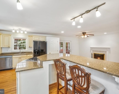 12027 Devilwood Drive - Photo Thumbnail 7