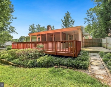 12027 Devilwood Drive - Photo Thumbnail 28