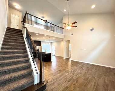 3240 E Whitestone Blvd - Photo Thumbnail 2