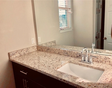 3240 E Whitestone Blvd - Photo Thumbnail 11