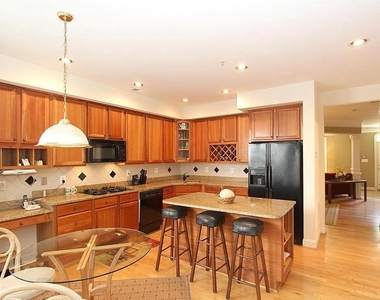 537 Longhorn Crescent - Photo Thumbnail 3
