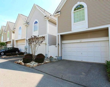 537 Longhorn Crescent - Photo Thumbnail 9