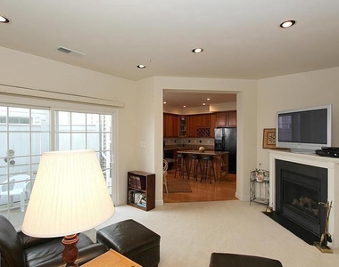 537 Longhorn Crescent - Photo Thumbnail 4