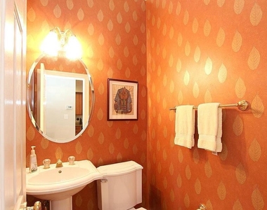 537 Longhorn Crescent - Photo Thumbnail 5