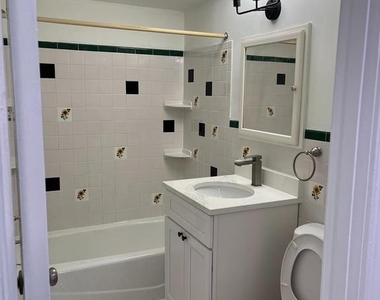 7572 Spring Lake Drive - Photo Thumbnail 5