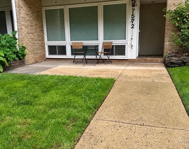 7572 Spring Lake Drive - Photo Thumbnail 7