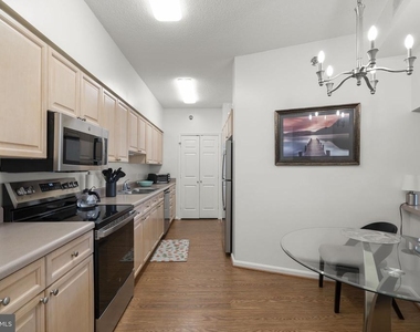 3005 S Leisure World Boulevard - Photo Thumbnail 14