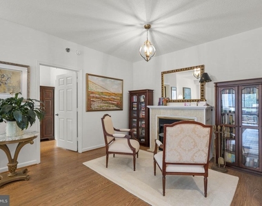 3005 S Leisure World Boulevard - Photo Thumbnail 5