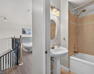 501 Hungerford Drive - Photo Thumbnail 28
