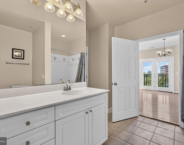 501 Hungerford Drive - Photo Thumbnail 17