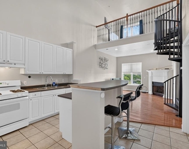 501 Hungerford Drive - Photo Thumbnail 2