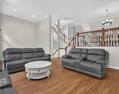 11432 Cedar Ridge Drive - Photo Thumbnail 5