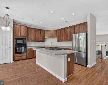 11432 Cedar Ridge Drive - Photo Thumbnail 13