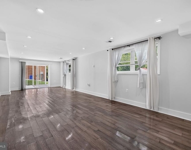 1604 Martha Terrace - Photo Thumbnail 18