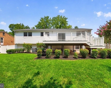 1604 Martha Terrace - Photo Thumbnail 12