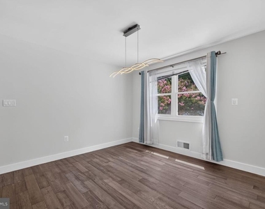 1604 Martha Terrace - Photo Thumbnail 16