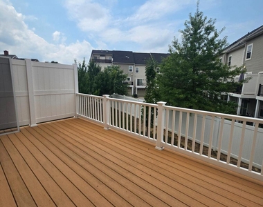 7770 Dagny Way - Photo Thumbnail 21