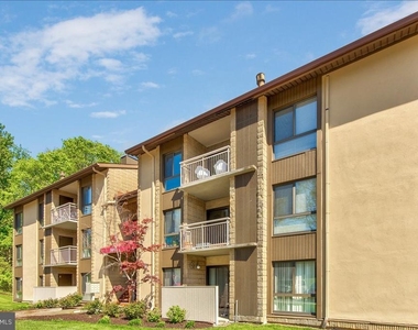 5915 Tamar Drive - Photo Thumbnail 2