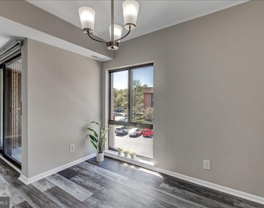 5915 Tamar Drive - Photo Thumbnail 10
