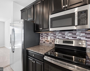 7023 Mahant Way - Photo Thumbnail 6