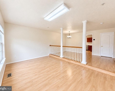 3335 Hollow Court - Photo Thumbnail 11