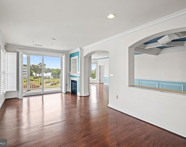 4700 Water Park Drive - Photo Thumbnail 15