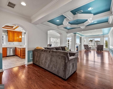 4700 Water Park Drive - Photo Thumbnail 10