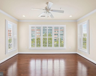 4700 Water Park Drive - Photo Thumbnail 16