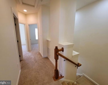 4066 Finsbury Lane - Photo Thumbnail 12