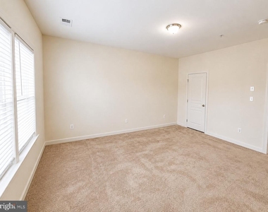 4066 Finsbury Lane - Photo Thumbnail 15