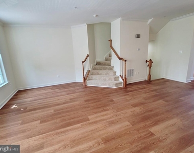 4066 Finsbury Lane - Photo Thumbnail 8