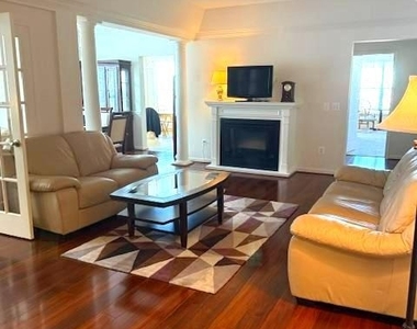 7401 Travertine Drive - Photo Thumbnail 4
