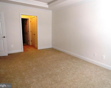 3100 Stone Cliff Drive - Photo Thumbnail 11