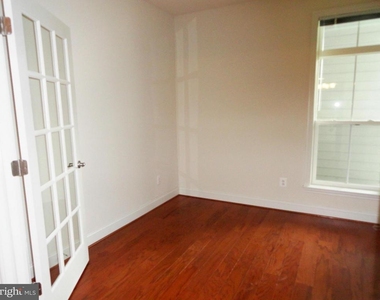 3100 Stone Cliff Drive - Photo Thumbnail 8