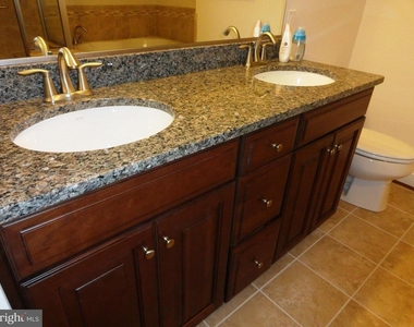 3100 Stone Cliff Drive - Photo Thumbnail 13