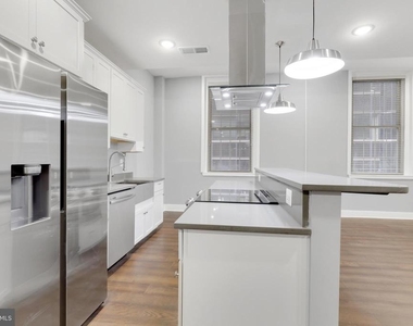 19 E Fayette Street - Photo Thumbnail 2
